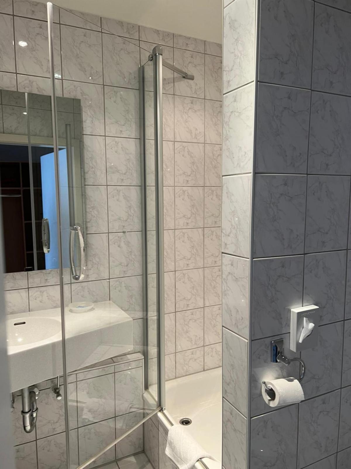 Hotel Baeren Villingen-Schwenningen Pokoj fotografie
